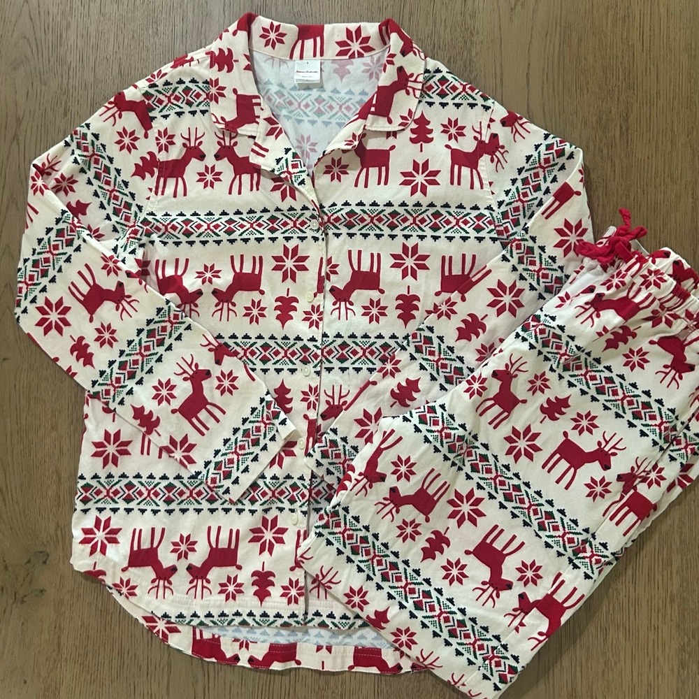 Hanna Andersson Adult Christmas Flannel Pajamas Red Reindeer Pattern Size Small